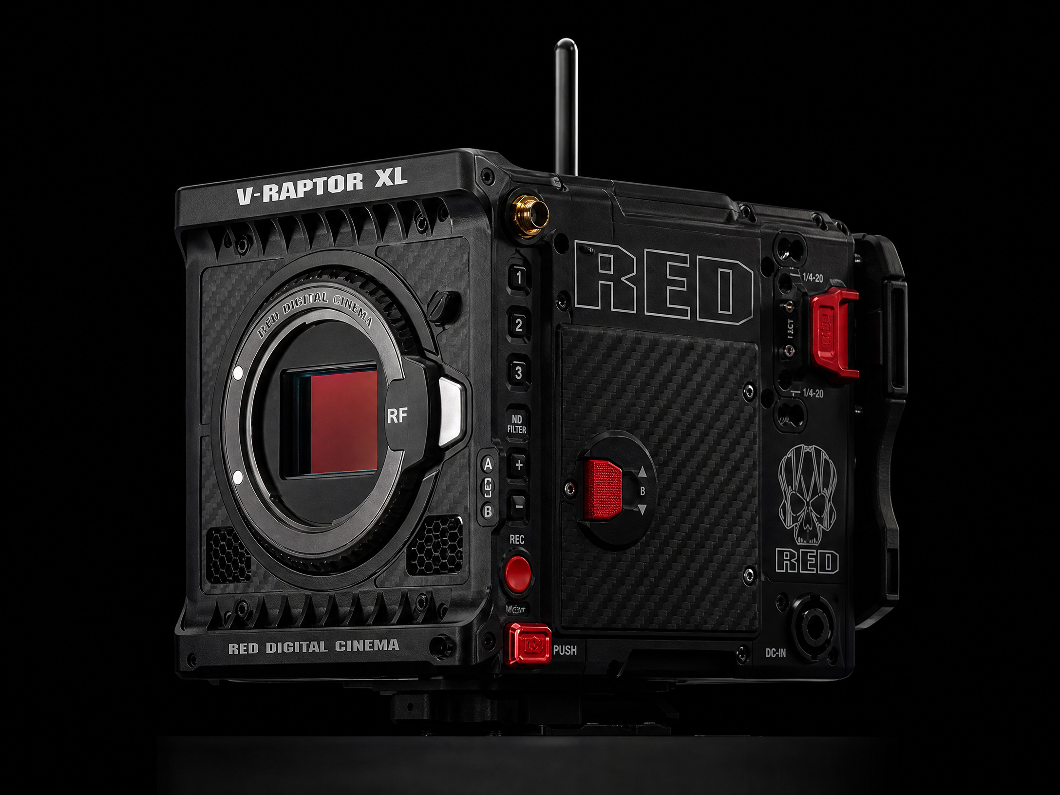 RED V-Rapto﻿r电影摄影机侧面展示